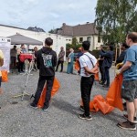 Bundestagsabgeordnete Jessica Rosenthal nahm an der Müllsammelaktion in Duisdorf teil